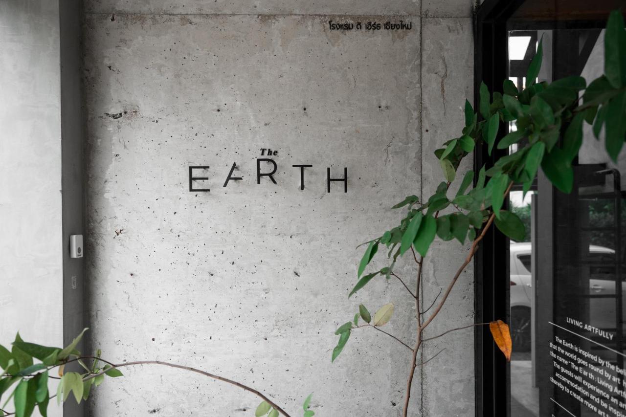 The Earth Hotel Чиангмай Екстериор снимка